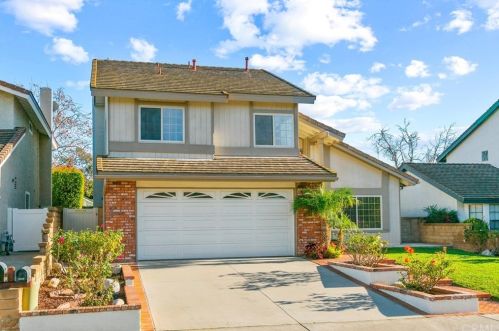 22932 Briarcroft, El Toro, CA 92630-5428