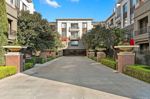 1801 Katella Ave, Anaheim CA  92804-6620 exterior