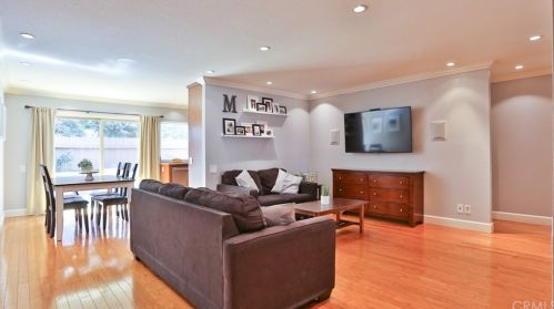4006 Flintlock Way, Anaheim, CA 92807-2705