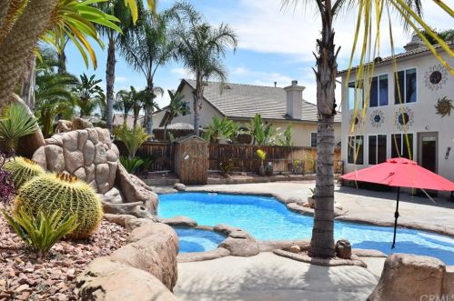 12722 Royal Palm Ln, Riverside CA  92503-7077 exterior