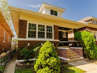 1442 Highland Ave, Forest View, IL 60402-1129