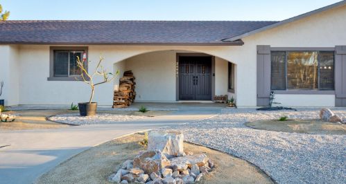 24931 Satusuma Ct, Ramona, CA 92065-4633