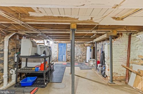 321 Walnut St, Lancaster PA  17602-2403 exterior