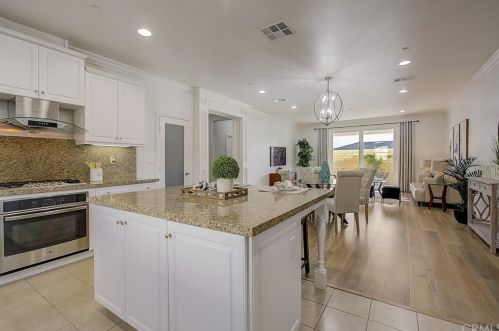225 Wicker, Irvine CA  92618-1170 exterior