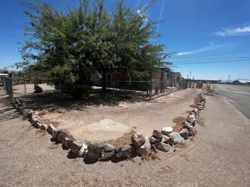 1107 Riverview Ln, Chemehuevi, CA 92363-4206