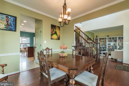 228 Lord Fairfax St, Charles Town WV  25414-2607 exterior