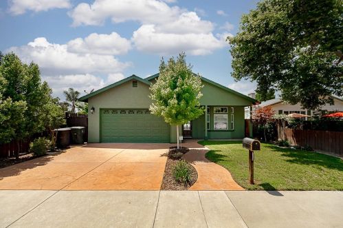 1207 Sonoma Ave, Modesto, CA 95355-3920
