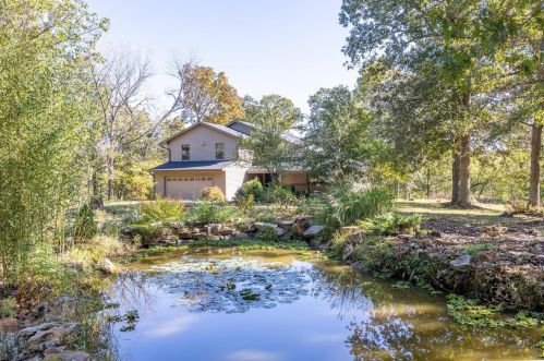 107 Little Valley Rd, Festus, MO 63028-5440
