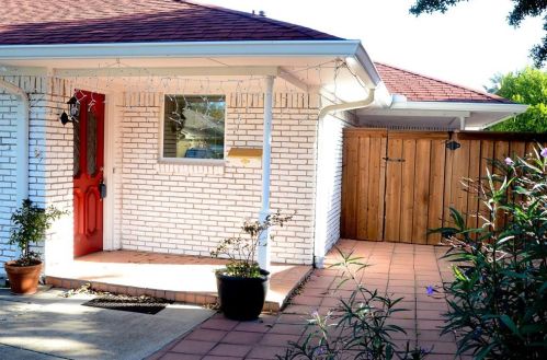 2918 Country Place Ct, Carrollton, TX 75006-4709