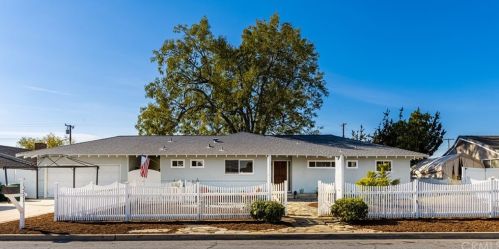 12771 Wheeler Pl, Santa Ana, CA 92705-1144