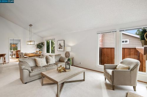 404 Saddlebrook Ln, Concord CA  94523-1614 exterior