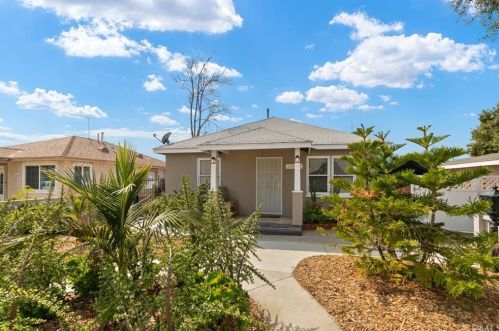 12972 10th St, Chino, CA 91710-4220