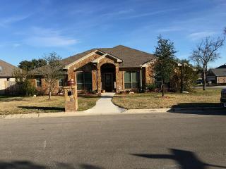 3302 Ten Bits Dr, Morgans Point TX  76513-1066 exterior
