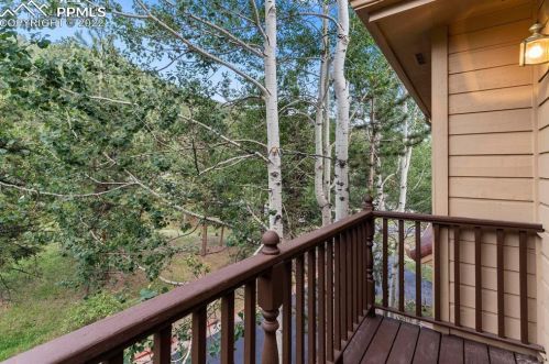 1000 Sun Valley Dr, Woodland Park CO 80863-9076 exterior