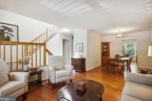 4 Casino Ct, Silver Spring MD 20906-5953 exterior