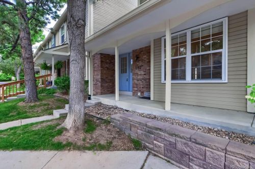 7192 Briarwood Cir, Englewood, CO 80112-1149