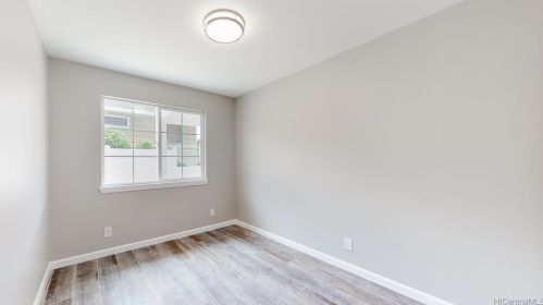 3237 Brokaw St, Honolulu HI  96815-4117 exterior