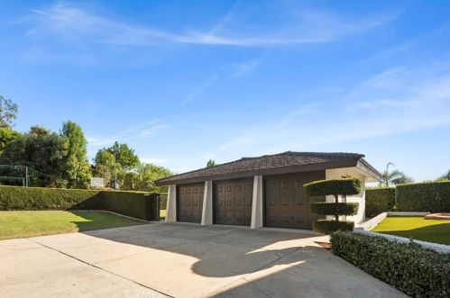 12821 Bonita Heights Dr, Santa Ana CA  92705-1319 exterior