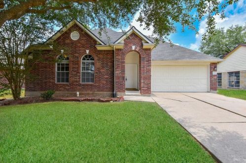 6723 Grant Dr, Richmond TX  77469-5941 exterior