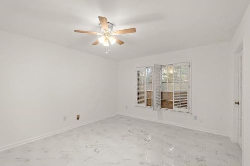 27 Cantey Pl, Atlanta GA  30327-4018 exterior