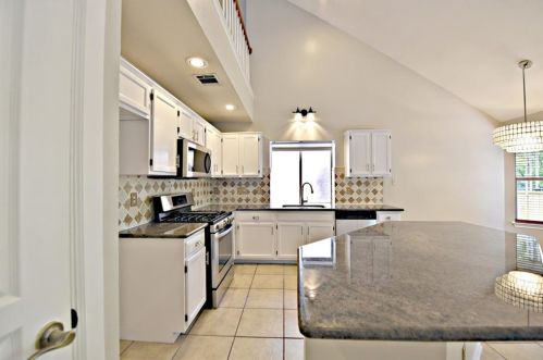1011 Briargate Dr, Austin TX  78753-2048 exterior