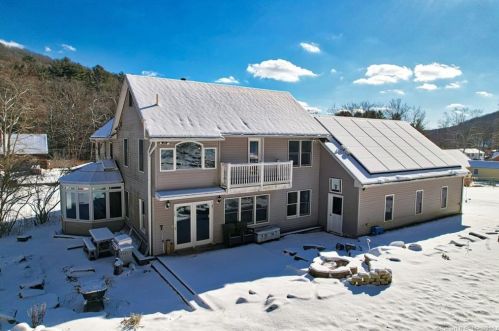 79 Brass Mill Dam Rd, Torrington CT  06790-2702 exterior