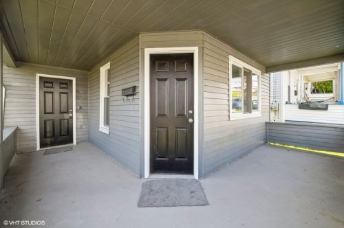 438 Ohio Ave, Rochester PA  15074-2044 exterior