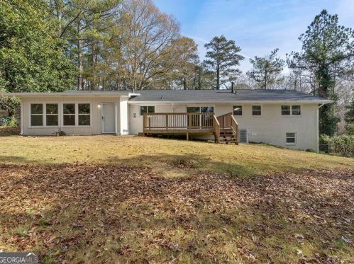 3669 Herschel Rd, Atlanta GA  30337-2306 exterior