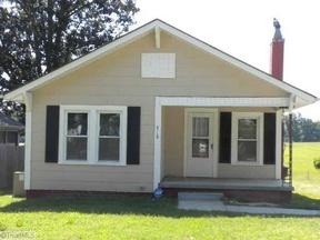 710 Cole St, Greensboro, NC 27401-4513