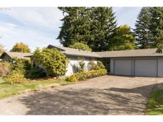 1040 172nd Ave, Portland, OR 97230-6303