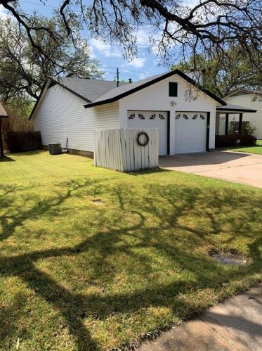 5811 Avery Island Ave, Austin, TX 78727-7003