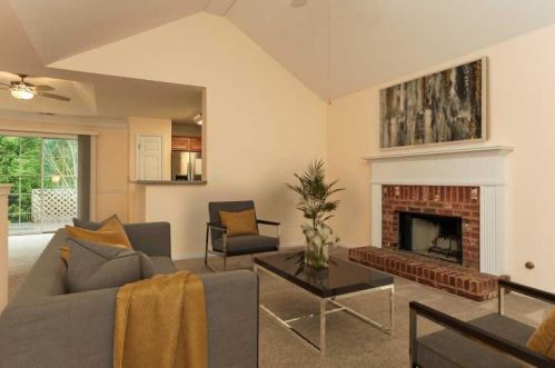 114 Hollinger Way, Marietta, GA 30060-9012