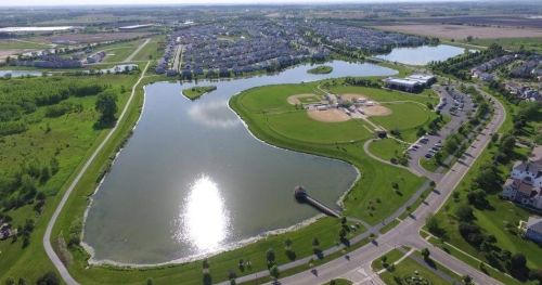 1182 Cape Cod Ln, Pingree Grove IL  60140-2000 exterior