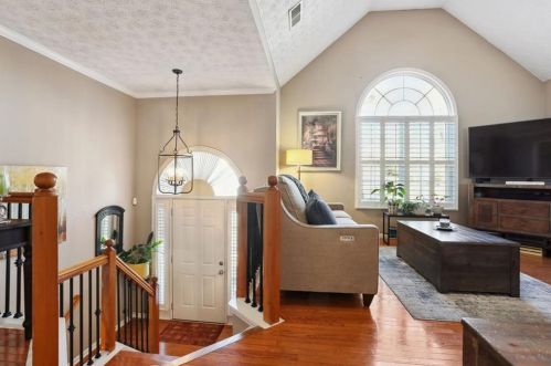 183 Eagle Glen Dr, Holly Springs, GA 30189-6961