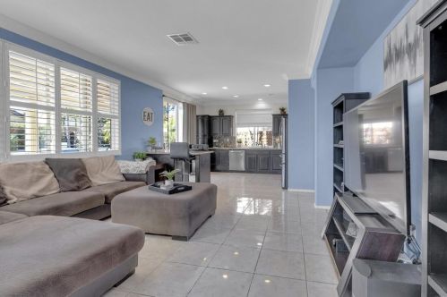 1263 Stanislaus Dr, Chula Vista CA  91913-1401 exterior