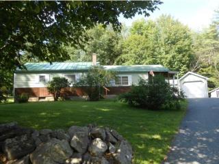 117 Livingston Lodge Rd, Enfield, NH 03748-3571