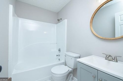 5484 Denny Dr, Atlanta GA  30349-5223 exterior