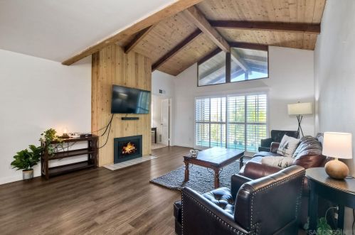 920 Knoll Vista Dr, San Marcos, CA 92078-4803