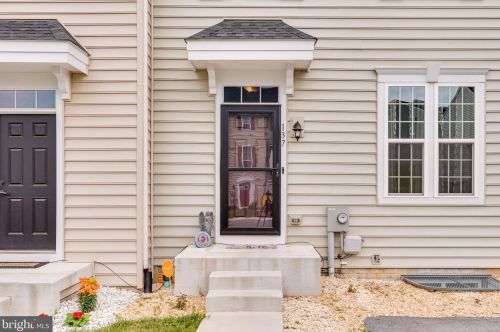 137 Ontario Dr, Falling Waters, WV 25419-0059