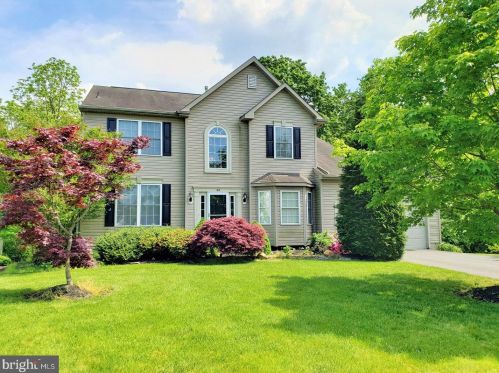 303 Darwin Ct, Harrison Township, NJ 08062-2801