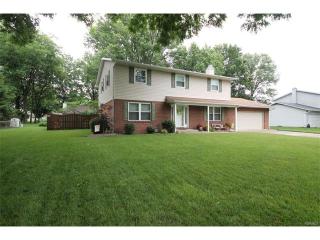 718 Knipp Dr, Mascoutah, IL 62258-1323