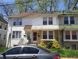 27 Kerlyn Ct, Elizabeth, NJ 07202-2415
