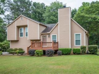 6645 Pine Knotch Dr, Douglasville, GA 30135-3664