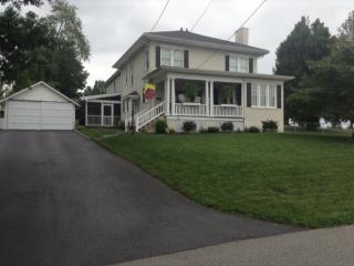 737 Marston St, Salem, VA 24153-3410