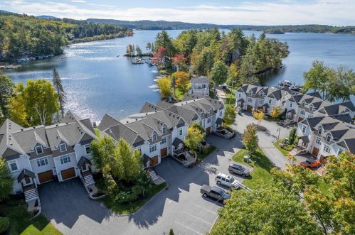 14 Island Dr, Laconia, NH 03246-1609