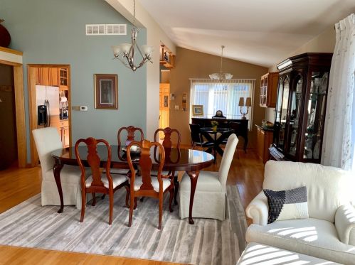 8453 North Ter, Niles IL  60714-2369 exterior