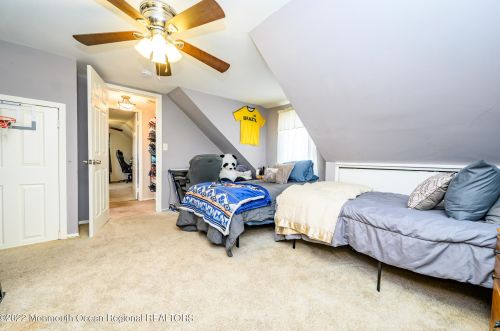 177 Ocean Ave, Middletown NJ 07748-5664 exterior