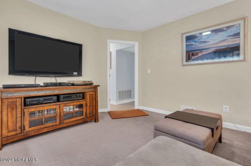 20 Pne Needle St, Wall Township NJ  07731-2647 exterior