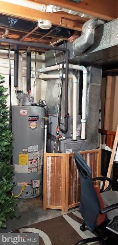 552 Walnut St, Hanover PA 17331-2070 exterior