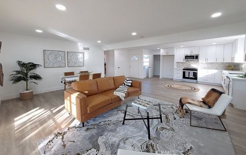 17285 Santa Clara St, Santa Ana CA  92708-3336 exterior